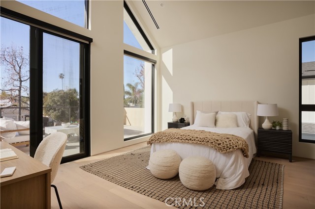 Detail Gallery Image 32 of 46 For 5004 Enfield, Encino,  CA 91316 - 5 Beds | 6 Baths