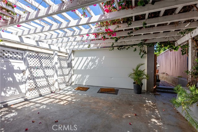 Detail Gallery Image 30 of 37 For 1602 Locust Ave, Long Beach,  CA 90813 - 3 Beds | 1 Baths