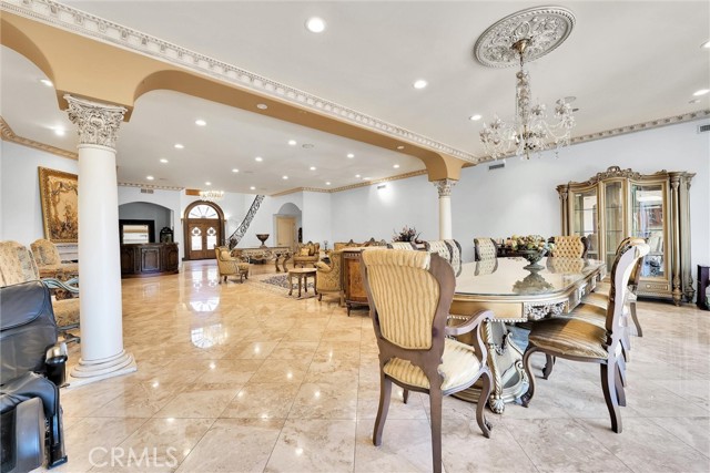22349 Dolorosa Street, Woodland Hills CA: https://media.crmls.org/medias/1f35ac37-2878-4acc-ab3b-0d7af27f963d.jpg