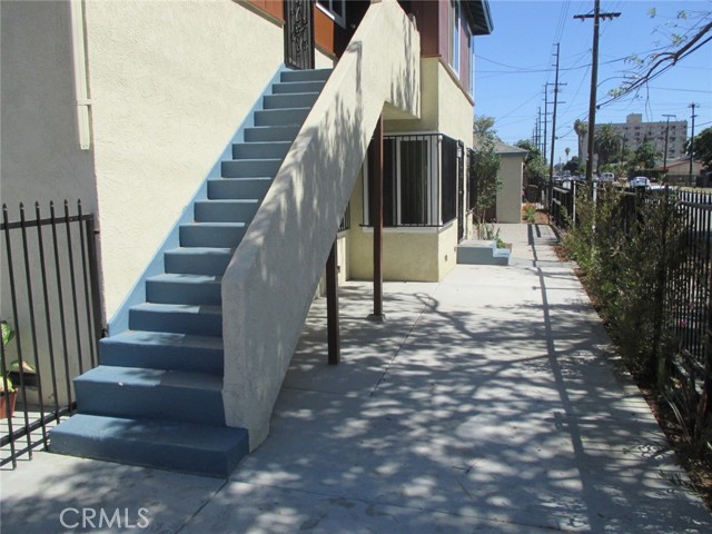 346 W Palm Street, Compton CA: https://media.crmls.org/medias/1f3608ee-3550-49c4-b4a2-adf358d9bc27.jpg