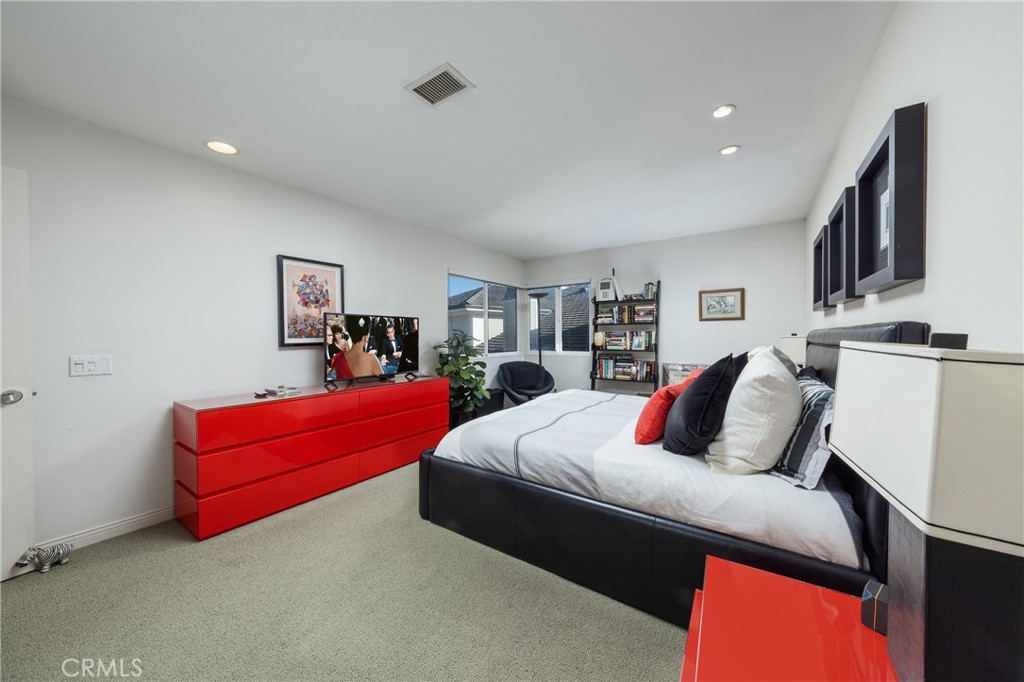 MLS #OC26148542 image #22