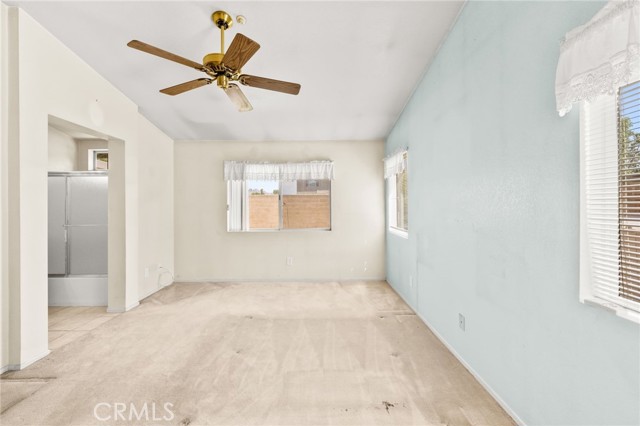 2755 Cambridge Avenue, Hemet CA: https://media.crmls.org/medias/1f363859-fcfc-4986-a33b-c430ff323dc4.jpg