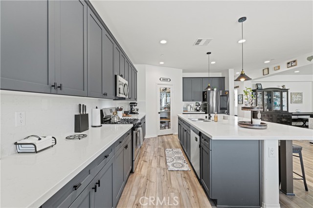 Detail Gallery Image 19 of 64 For 41727 Wayladn Ct, Quartz Hill,  CA 93536 - 5 Beds | 4 Baths