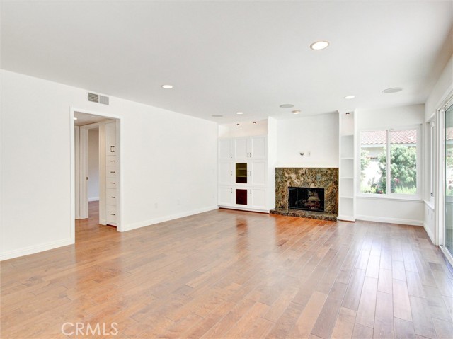 20472 Via Marwah, Yorba Linda CA: https://media.crmls.org/medias/1f369a0e-3798-4d6c-a73b-92d99a4b1947.jpg