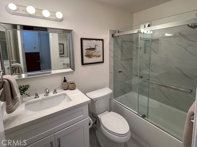 Detail Gallery Image 15 of 34 For 1108 Camino Real #409,  Redondo Beach,  CA 90277 - 2 Beds | 2 Baths