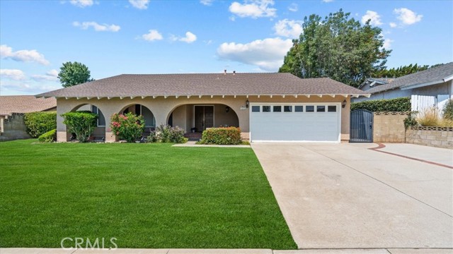 Detail Gallery Image 2 of 30 For 1667 Lakewood Ave, Upland,  CA 91784 - 3 Beds | 2 Baths