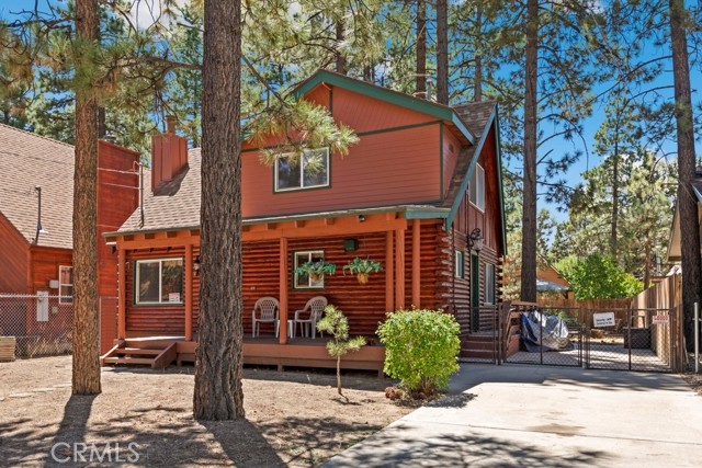 Detail Gallery Image 3 of 28 For 913 Nana Ave, Big Bear City,  CA 92314 - 3 Beds | 2 Baths