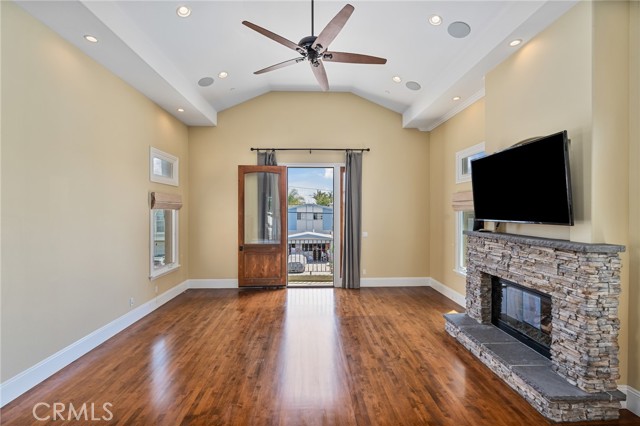 1533 Goodman Avenue, Redondo Beach CA: https://media.crmls.org/medias/1f39f5fb-fe82-4d95-8fed-edee286e0408.jpg