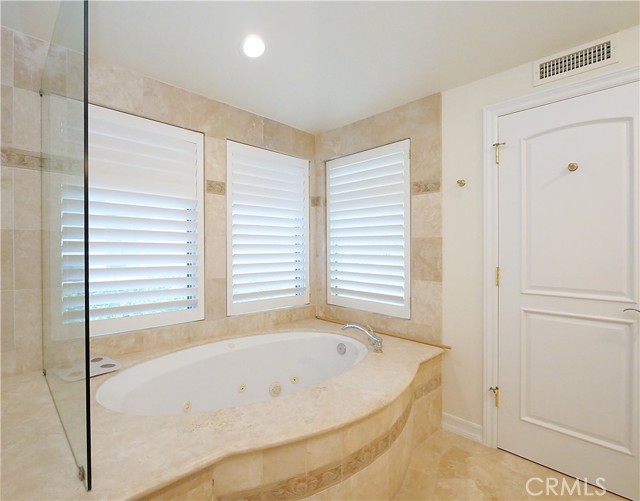 Detail Gallery Image 21 of 51 For 4711 Sugarhill Dr, Rolling Hills Estates,  CA 90274 - 5 Beds | 3/2 Baths