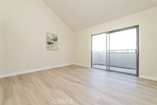 2038 S Bon View Avenue, Ontario CA: https://media.crmls.org/medias/1f3ab25b-134d-4fd4-a8f3-574369334ac2.jpg