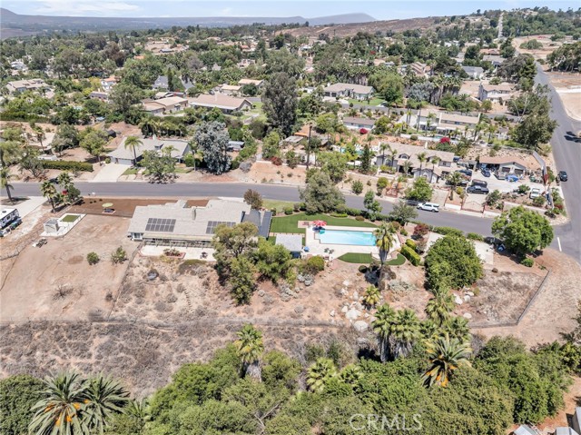 15725 Terraceview Court, Riverside CA: https://media.crmls.org/medias/1f3b3708-9df8-41b0-9141-b97e64288f94.jpg