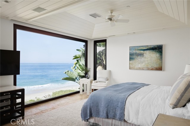 31 Bay Drive, Laguna Beach, California 92651, 5 Bedrooms Bedrooms, ,6 BathroomsBathrooms,Residential Lease,For Rent,31 Bay Drive,CRWS23104235