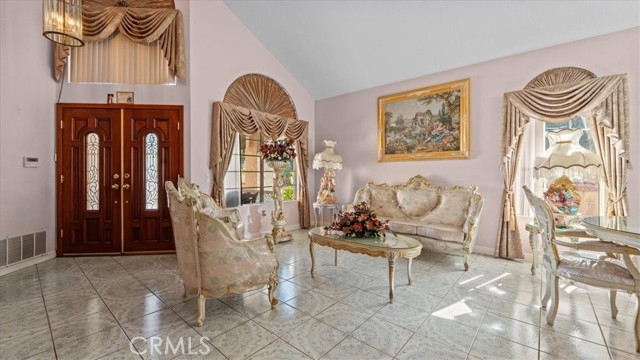 Detail Gallery Image 7 of 39 For 2208 Coachman Cir, Corona,  CA 92881 - 5 Beds | 3 Baths