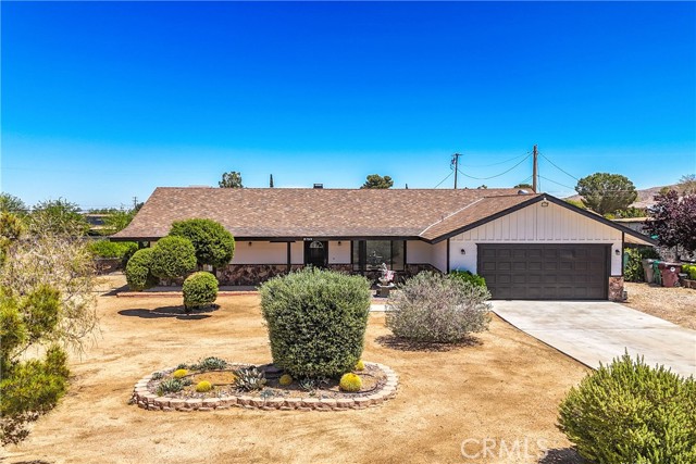 Detail Gallery Image 1 of 47 For 8759 San Diego Dr, Yucca Valley,  CA 92284 - 3 Beds | 2 Baths
