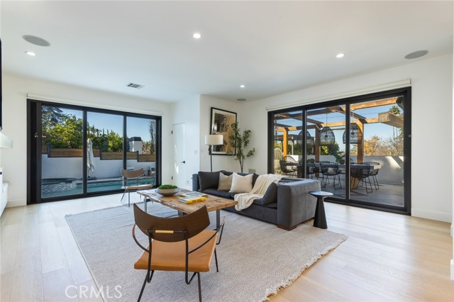 13714 Valley Vista, Sherman Oaks CA: https://media.crmls.org/medias/1f3dc365-5e74-4776-ac21-9a7555428d64.jpg