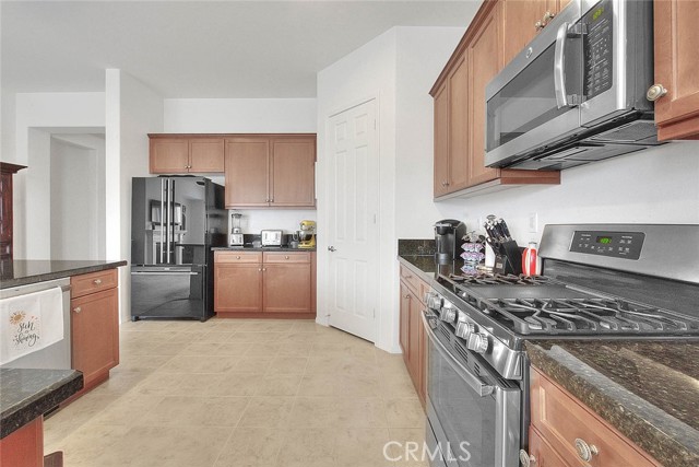 322 Forked Run, Beaumont CA: https://media.crmls.org/medias/1f3df457-d687-4513-9d3d-62d2db7734e7.jpg