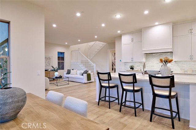 Detail Gallery Image 8 of 52 For 103 Oakstone, Irvine,  CA 92618 - 4 Beds | 3 Baths