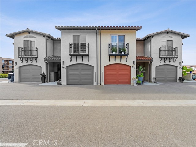 Detail Gallery Image 1 of 38 For 111 Greve Pl, Pismo Beach,  CA 93449 - 2 Beds | 2/1 Baths