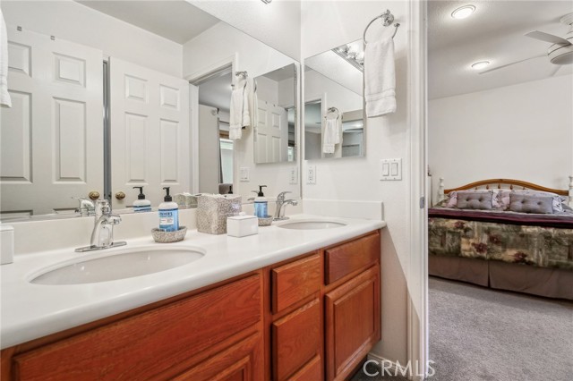 13856 Casablanca Court, Eastvale CA: https://media.crmls.org/medias/1f405710-f11a-42ad-a574-5d6afce4afea.jpg