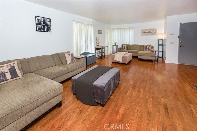 Detail Gallery Image 5 of 22 For 25146 Steinbeck a,  Stevenson Ranch,  CA 91381 - 3 Beds | 2/1 Baths