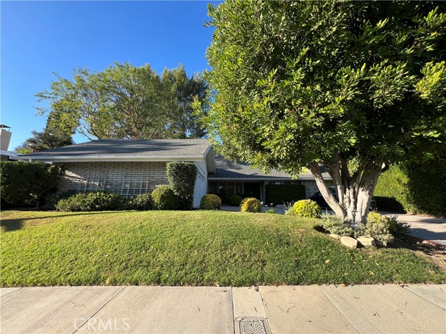 4168 Towhee Drive, Calabasas CA: https://media.crmls.org/medias/1f418e98-d4c9-41ca-8852-4e0b177ab485.jpg
