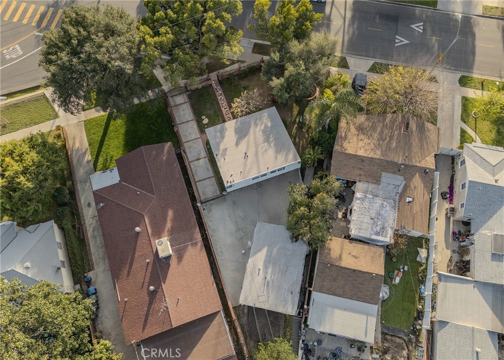 426 WHITNALL HighwayBurbank img 9