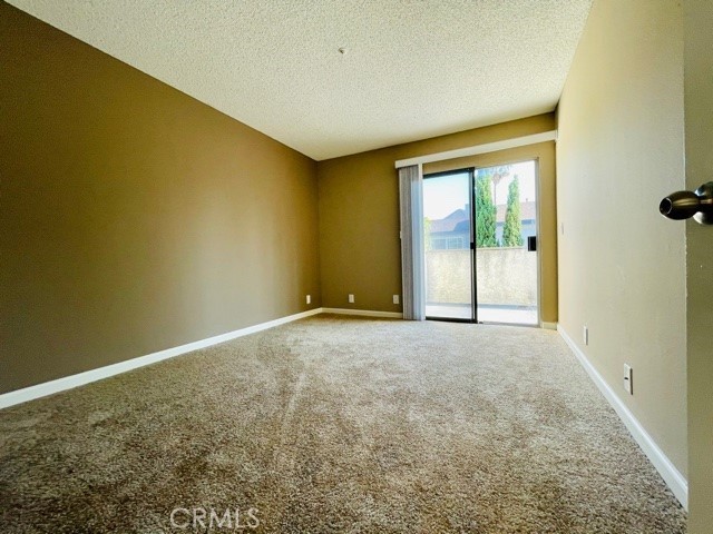 Detail Gallery Image 11 of 22 For 17181 Elm St #1,  Huntington Beach,  CA 92647 - 3 Beds | 2/1 Baths