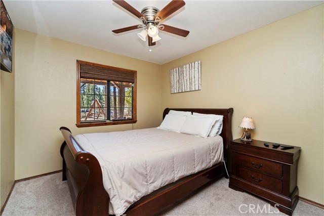 Detail Gallery Image 19 of 40 For 42422 Tioga Dr, Big Bear Lake,  CA 92315 - 3 Beds | 2 Baths