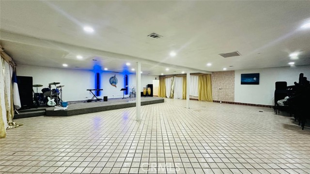 10143 Church Street, Bloomington, California 92316, ,Commercial Lease,For Rent,10143 Church Street,CRCV24150229