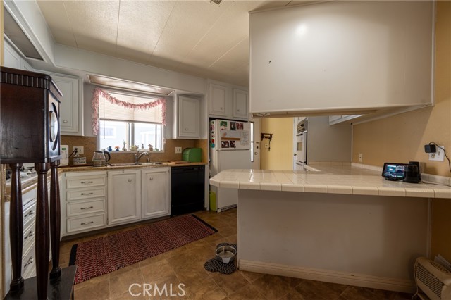 Detail Gallery Image 10 of 25 For 4095 Fruit St #127,  La Verne,  CA 91750 - 2 Beds | 2 Baths