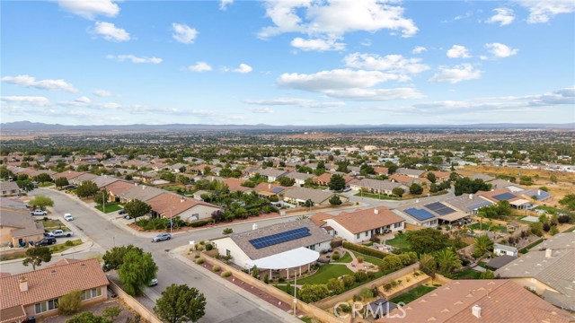 5614 Regent Hill W Terrace, Palmdale CA: https://media.crmls.org/medias/1f42fa87-52f1-47e9-add6-f7ffafc0620f.jpg