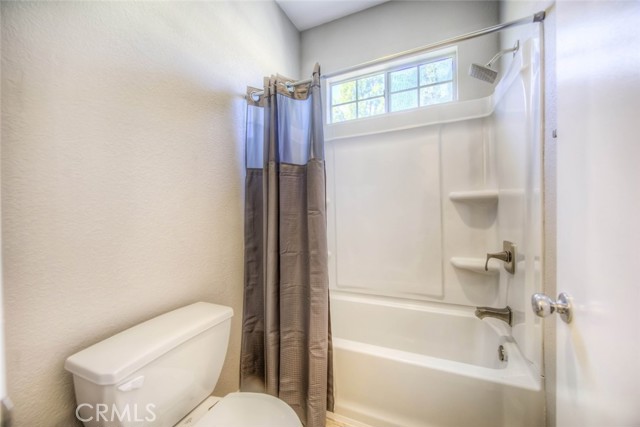 Detail Gallery Image 19 of 32 For 120 Gallery Way, Tustin,  CA 92782 - 3 Beds | 2/1 Baths