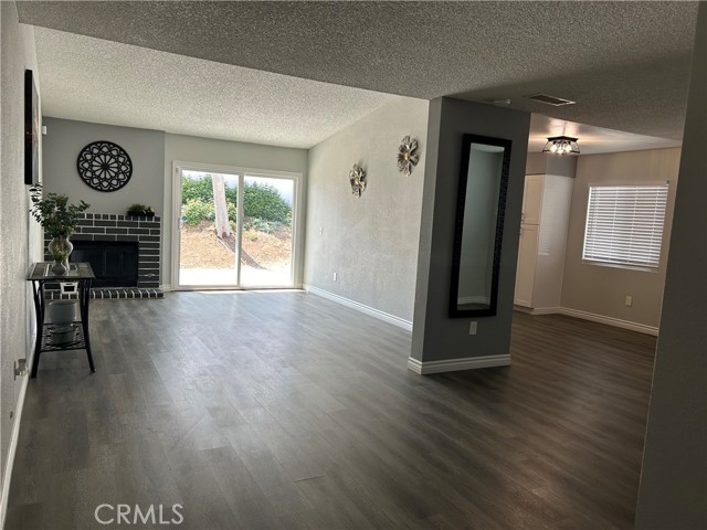 Detail Gallery Image 6 of 35 For 1456 S Lilac Ave, Rialto,  CA 92376 - 4 Beds | 2 Baths