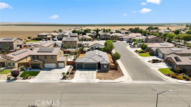 2082 Posa Chanet Boulevard, Coalinga CA: https://media.crmls.org/medias/1f44ac2a-732e-4455-982c-cf0583b52977.jpg
