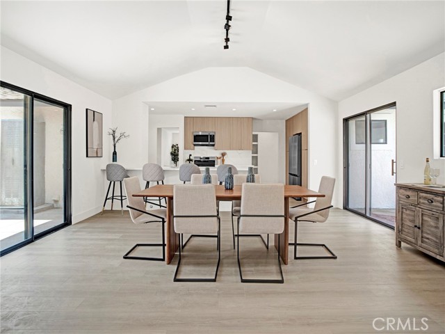 Detail Gallery Image 6 of 38 For 731 Calle Nogal, Thousand Oaks,  CA 91360 - 6 Beds | 3 Baths
