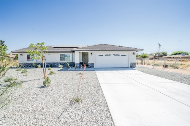 Detail Gallery Image 1 of 43 For 15797 Sago, Apple Valley,  CA 92307 - 3 Beds | 2 Baths