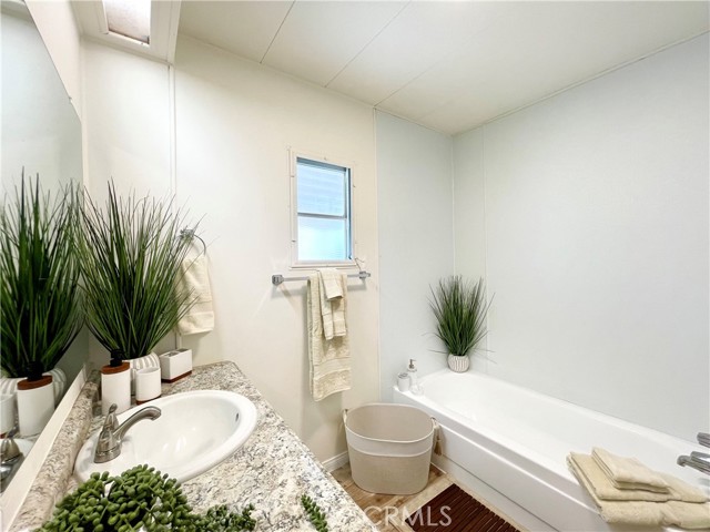 Detail Gallery Image 22 of 38 For 260 N Lyon Ave #8,  Hemet,  CA 92543 - 2 Beds | 2 Baths