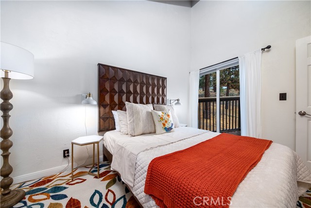 Detail Gallery Image 23 of 58 For 39651 Flicker Rd, Fawnskin,  CA 92333 - 5 Beds | 3/1 Baths