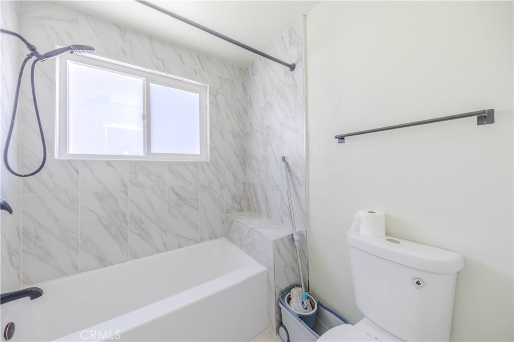 MLS #WS25253936 image #6