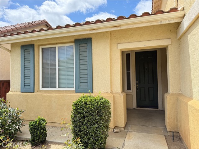 1541 Midnight Sun Drive, Beaumont CA: https://media.crmls.org/medias/1f45e215-f295-496f-ba5b-99341162671b.jpg