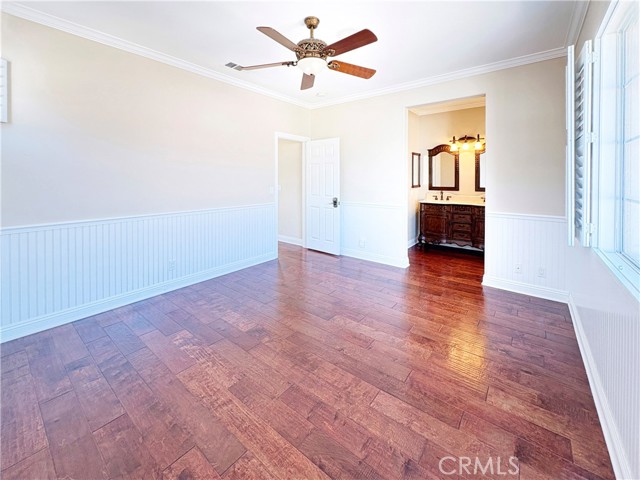 4 Las Flores, Aliso Viejo CA: https://media.crmls.org/medias/1f45e616-f6c5-4bcb-a9b1-7075147c2db9.jpg