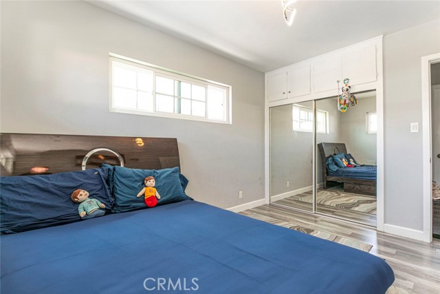 11024 Peoria Street, Sun Valley CA: https://media.crmls.org/medias/1f46c7e8-ced1-41fd-b6dc-8ff8985ea292.jpg