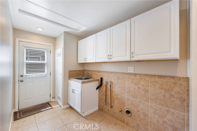 Image 43 of 63 For 1519 Victoria