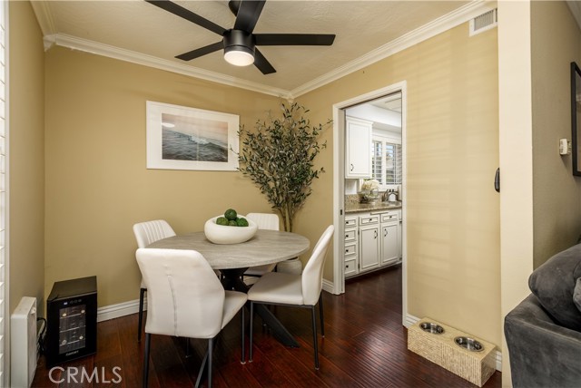 Detail Gallery Image 5 of 11 For 1741 Tustin Ave 12d,  Costa Mesa,  CA 92627 - 3 Beds | 2 Baths