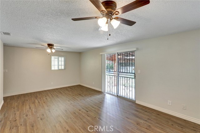 2804 Serrano Road, San Bernardino CA: https://media.crmls.org/medias/1f48f261-5cfc-4c2b-86f6-217cc23160ef.jpg