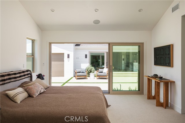 Detail Gallery Image 15 of 42 For 212 E 19th St, Costa Mesa,  CA 92627 - 5 Beds | 4 Baths