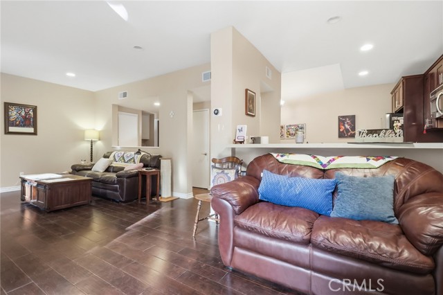 Detail Gallery Image 13 of 39 For 1441 Brett #136,  San Pedro,  CA 90732 - 2 Beds | 2/1 Baths