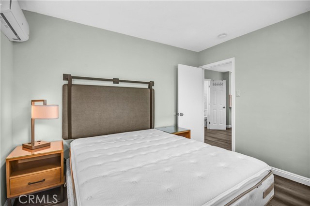 12811 Oaks Avenue, Chino CA: https://media.crmls.org/medias/1f4af861-2350-4b72-a385-51e7edfa47d9.jpg