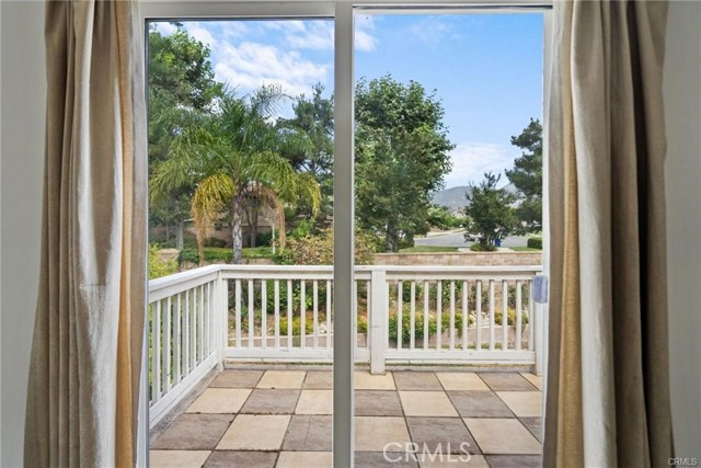 1571 Bison Street, Upland CA: https://media.crmls.org/medias/1f4b45c7-9004-4ce8-89f1-4677bdc076c9.jpg