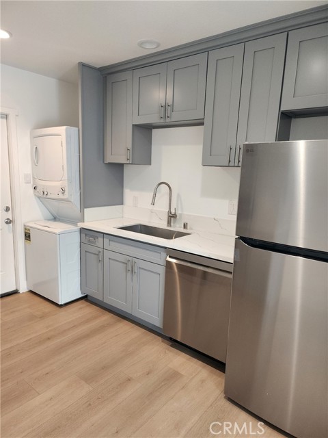 Detail Gallery Image 5 of 8 For 172 N Bonnie Ave #1,  Pasadena,  CA 91106 - 2 Beds | 1 Baths